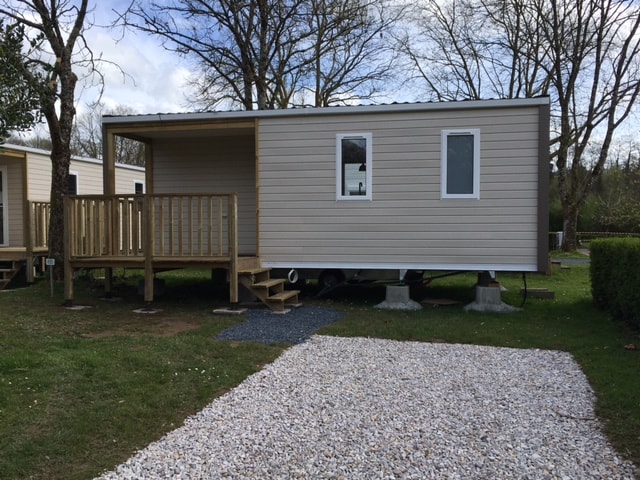 Mobil-home confort 24 m2 (2 ch-4 pers) + TV + terrasse