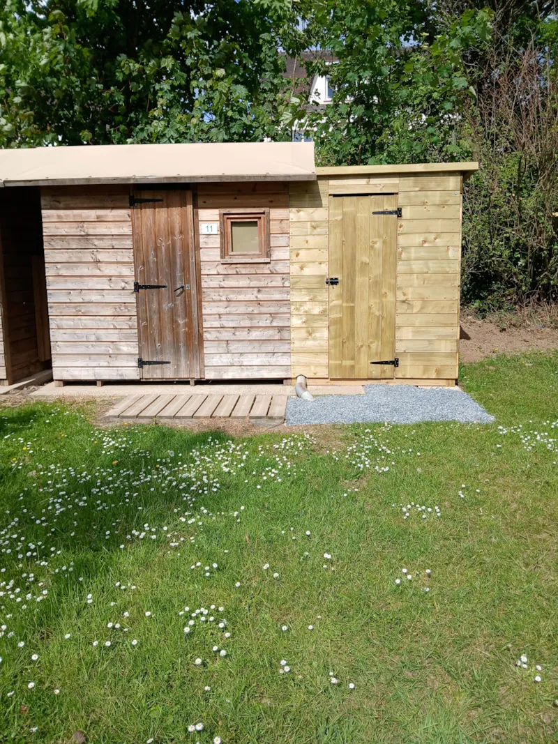 Forfait Premium Plus: 1 Voiture + 1 Tente, Caravane/Camping-Car + Sanitaires Et Coin Cuisine