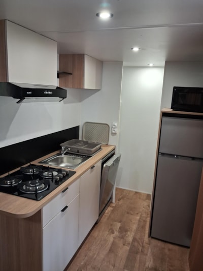 Premium mobile home 33m2 (2 bdrm-4 pers) + TV + terrace — 3