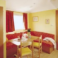 Mietunterkunft - Mobilheim + Terrasse - CAMPING LES DOMES