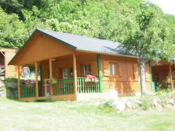 Mietunterkunft - Chalet Nymphéa 35 M² - 2 Zimmer - Camping L'Ombrage