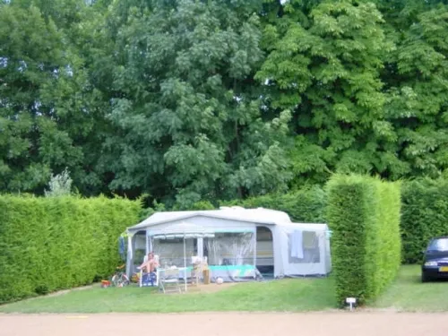 Emplacement 2 Personnes Avec Electricité