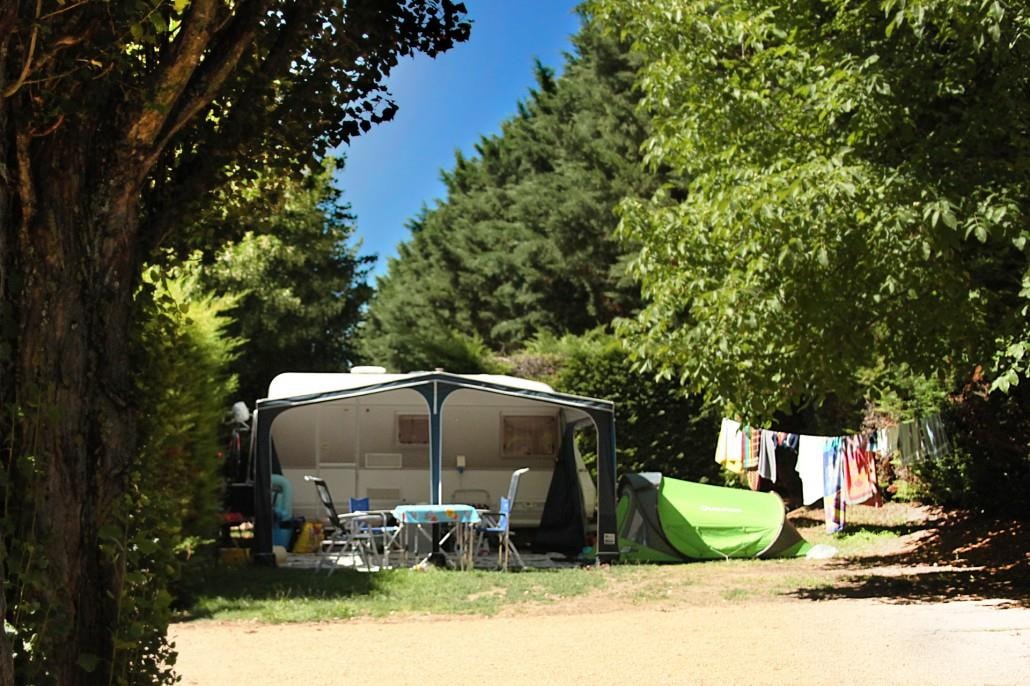 Flower Camping Le Clos Auroy — Photo 7
