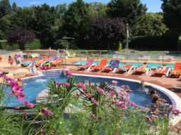 Camping Le Clos Auroy - image n°12 - Roulottes
