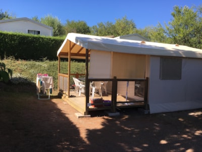 Tent Ecolodge without toilet blocks
