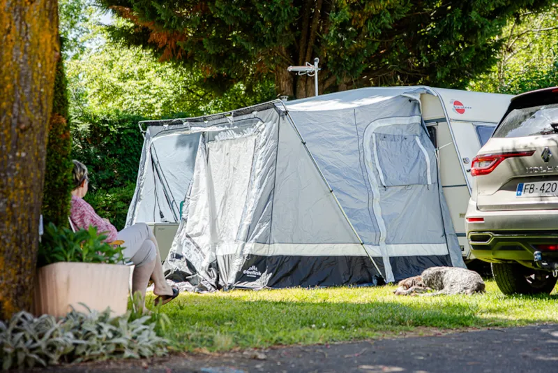 Emplacement 2 Personnes Avec Electricité