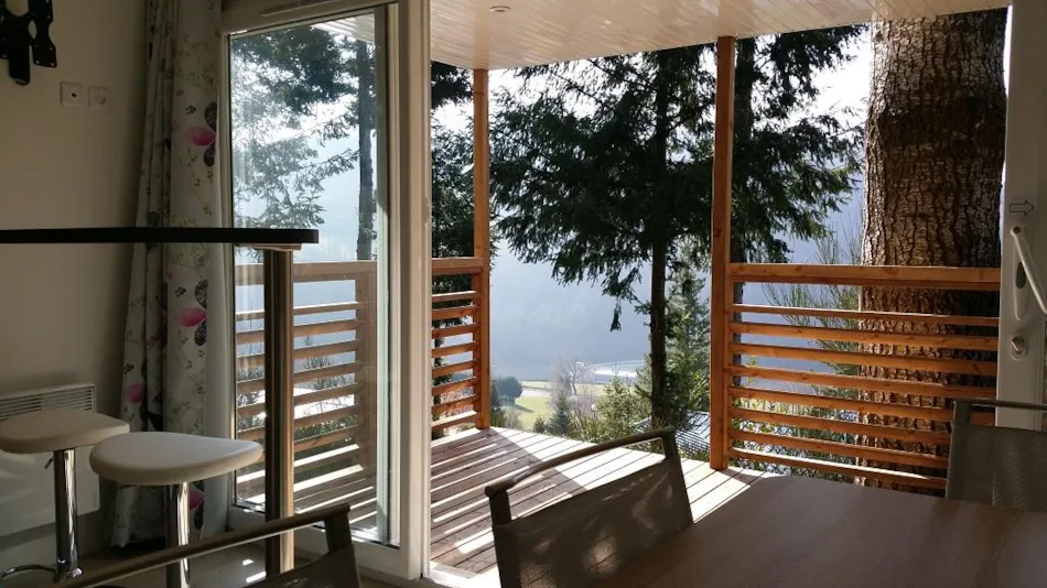 Flower Camping Le Belvédère - Auvergne - Cantal