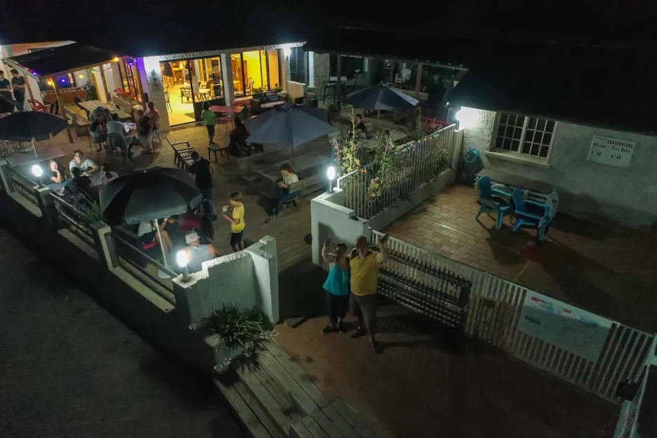 Flower Camping Le Belvédère - Auvergne - Cantal