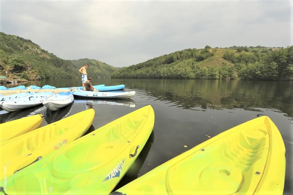 Flower Camping Le Belvédère - Auvergne - Cantal