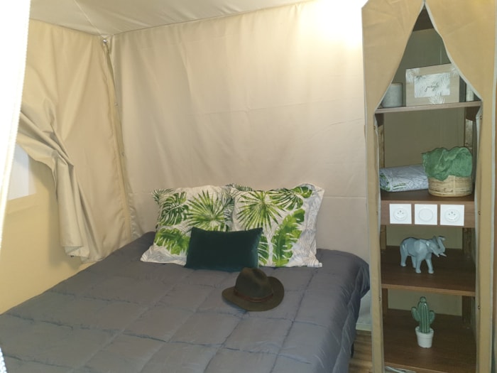 Tente Confort Lodge Jungle Sans Sanitaires - 2 Chambres
