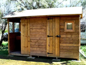 Kampeerplaats(en) - Freecamp - Flower Camping Le Belvédère - Auvergne - Cantal