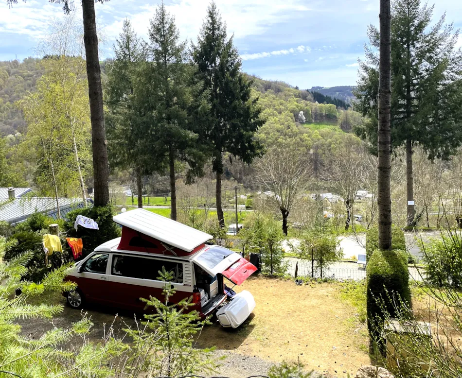 Flower Camping Le Belvédère - Auvergne - Cantal
