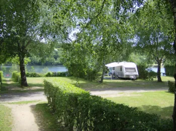 Emplacement - Emplacement Grand Confort - Camping du Viaduc
