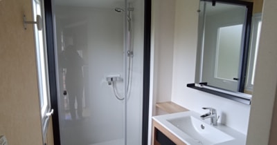Bermudes 06 mobile home, 32 m² - 3 bedrooms HOTEL FORMULA — 5