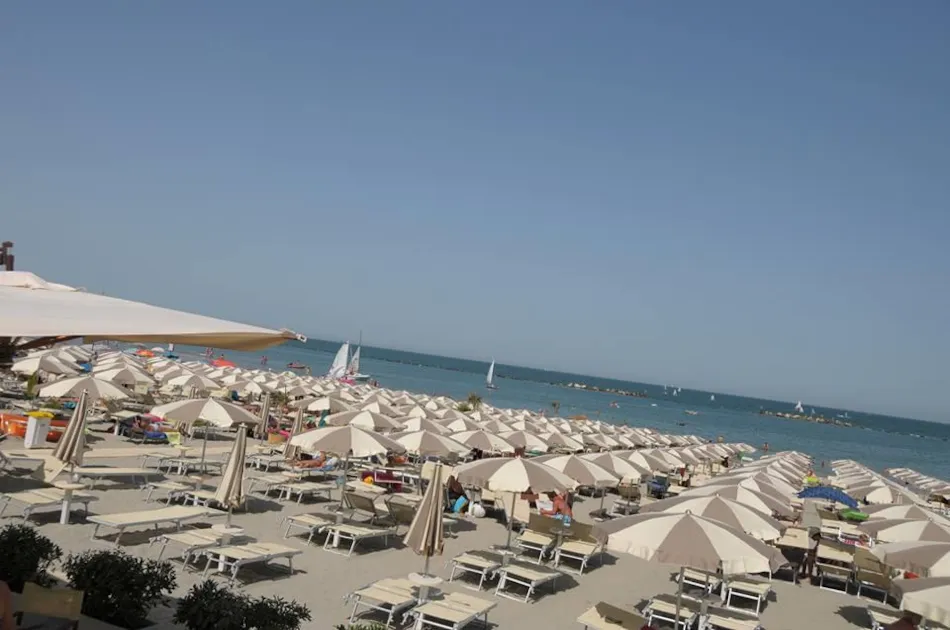 Club del Sole Adriano Family Collection