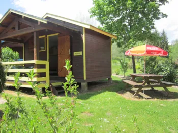 Accommodation - Cabanon Standard   Jaune 12M² 1 Bedroom + Terrace 3M² - Without Toilet Block + Loggia 3M² - Flower Camping La Rochelambert