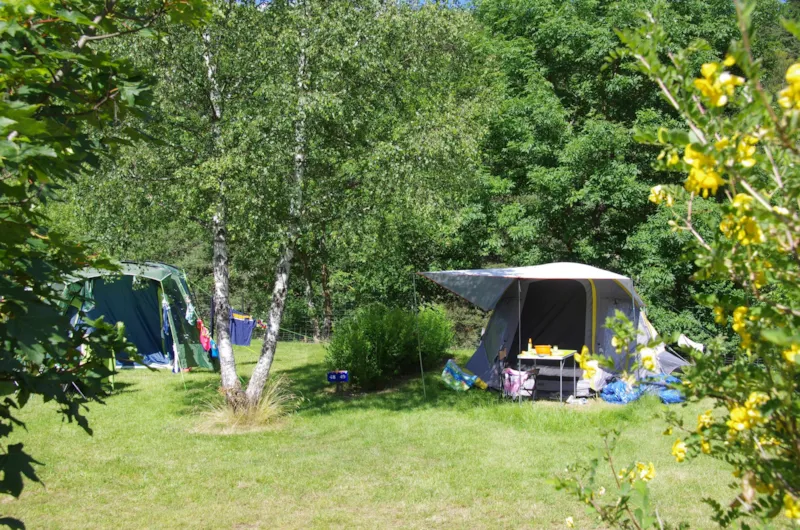 Emplacement Confort 80 À 100M2- Avec Électricité