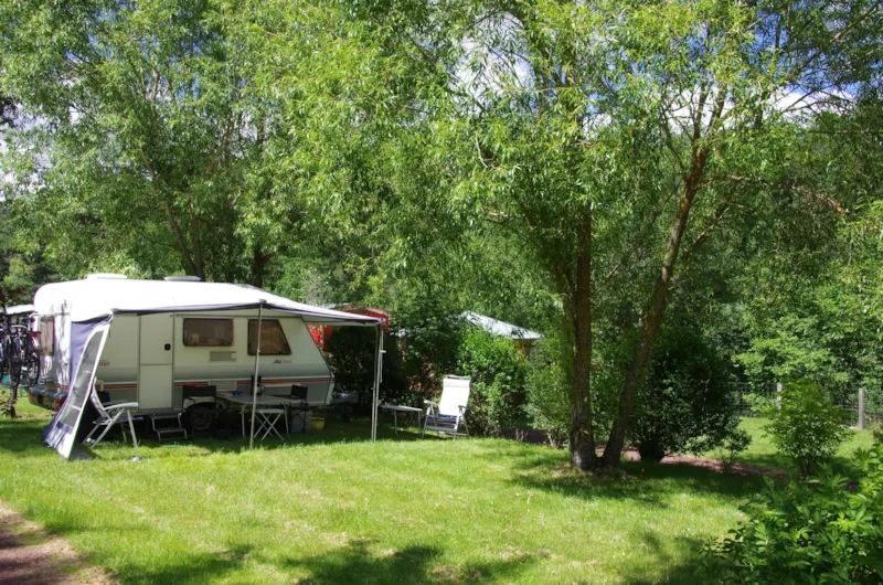 Emplacement Confort 80 À 100M2- Avec Électricité