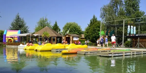 Camping Marvilla Parks - La Croix du Vieux Pont