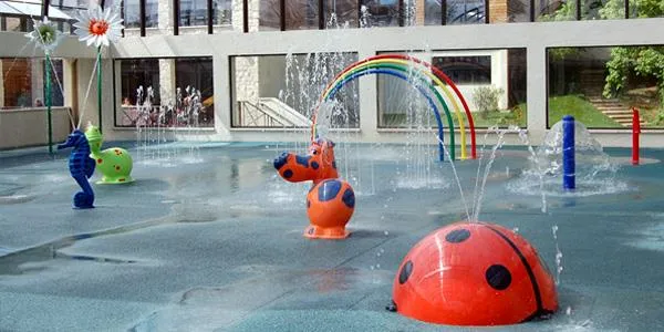 Camping Marvilla Parks - La Croix du Vieux Pont