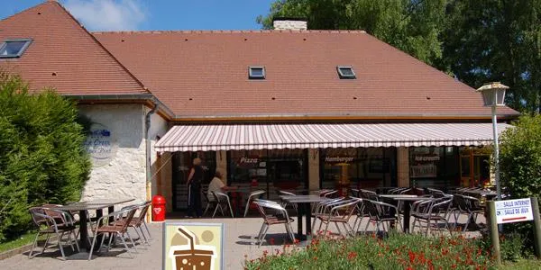 Camping Marvilla Parks - La Croix du Vieux Pont