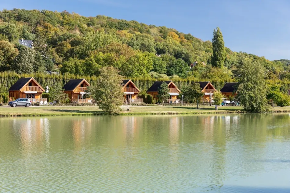 Camping Marvilla Parks - La Croix du Vieux Pont