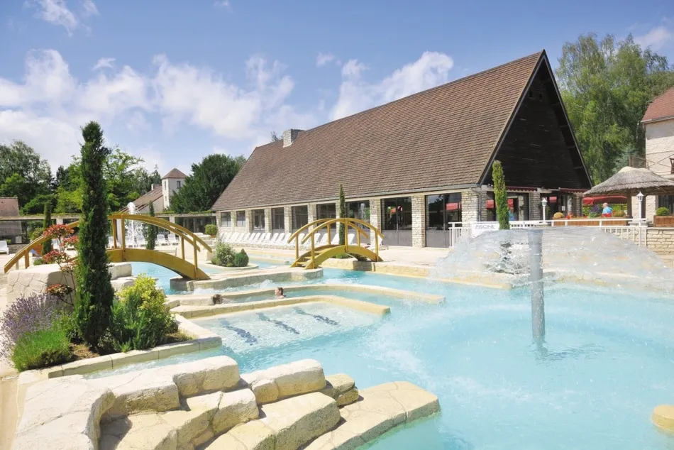 Camping Marvilla Parks - La Croix du Vieux Pont