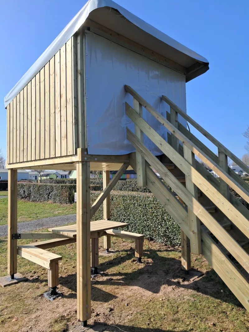 Cabane Insolite Nature Perchée- 2 Pers (Tente Supplémentaire Obligatoire Au Delà De 2 Personnes)