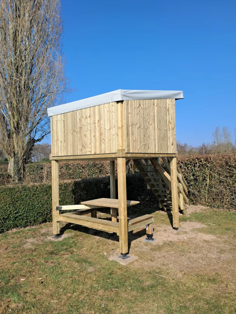 Cabane Insolite Nature Perchée- 2 Pers (Tente Supplémentaire Obligatoire Au Delà De 2 Personnes)