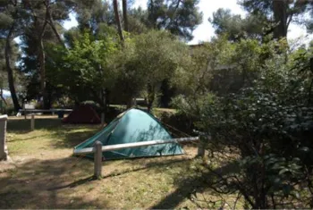 Stellplatz - [B] Kleines Zelt (9 M² Max) + Auto - Parc des Maurettes