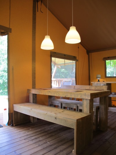 Safari tent (without private bathroom facilities), 2 bedrooms. — 5