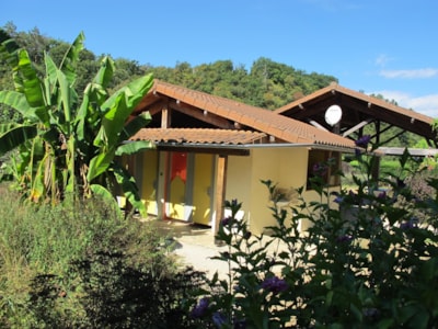 pitch NATURE - Sur plan du camping de 26 à 49 - — 2
