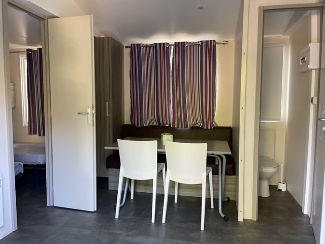 Hytte i Jumilhac Le Grand – Mobil-home Riviera 27.5m² - 2 chambres avec une terrasse semi-couverte 1/5 Pers. – photo 5