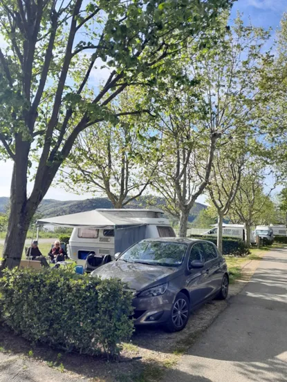 Emplacement Rhône Avec Électricité -