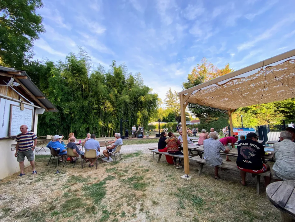 Camping Les Avenieres