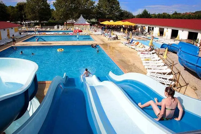 Camping Marvilla Parks - Le Château de Galaure