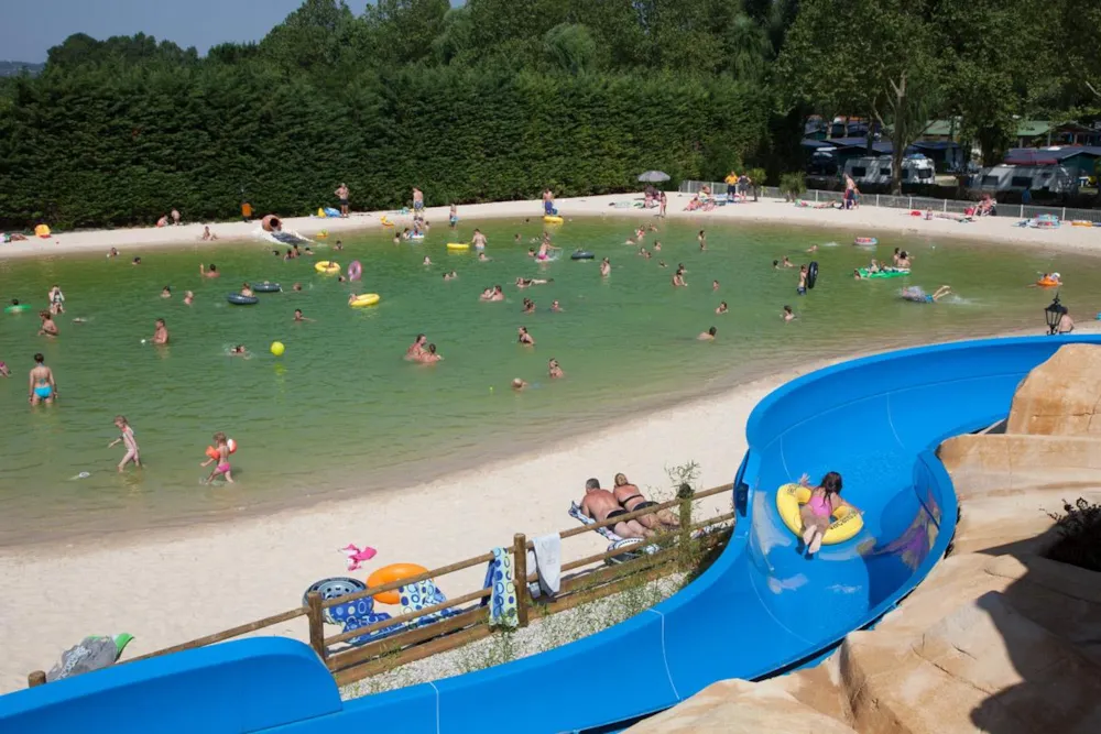 Camping Marvilla Parks - Le Château de Galaure