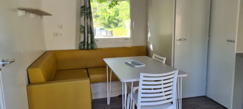 Location - Mobilhome Trigano Confort - Clim - 2 Chambres - image n°2 - Camping Le Gallo Romain