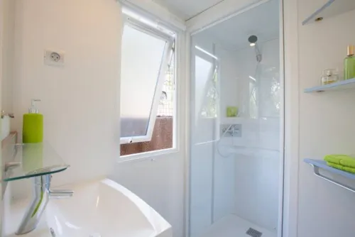 Location - Mobilhome Irm Premium - 3 Chambres - Clim + Lave Vaisselle - image n°8 - Camping Le Gallo Romain