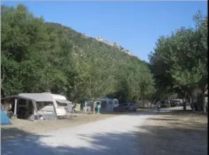 Emplacement - Pitch - Camping le Chambron