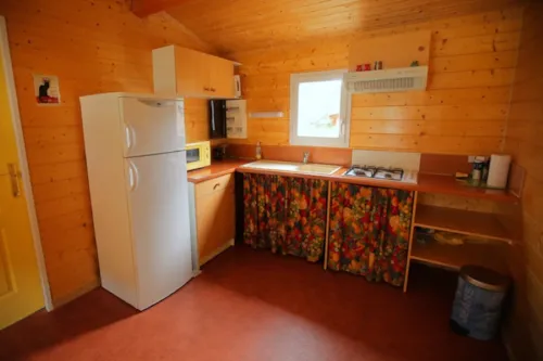 Location - Chalet - 48 M² - 2 Chambres - Spécialement Équipé Pmr - image n°3 - Camping Les Ephélides