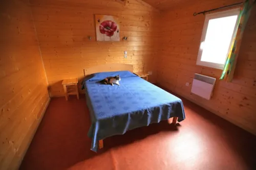 Location - Chalet - 48 M² - 2 Chambres - Spécialement Équipé Pmr - image n°5 - Camping Les Ephélides