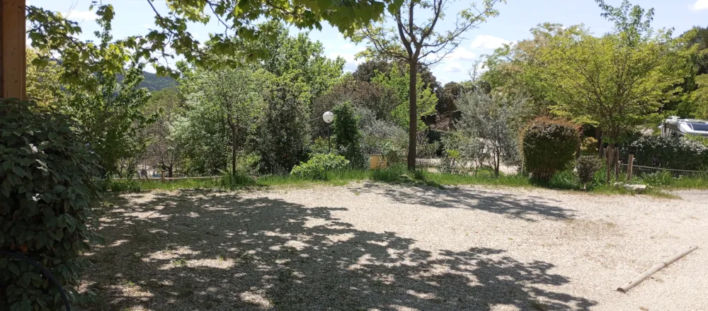 Kampeerplaats(en) - Emplacement Premium N°8 Avec Sanitaire Individuel - Camping Les Terrasses Provençales