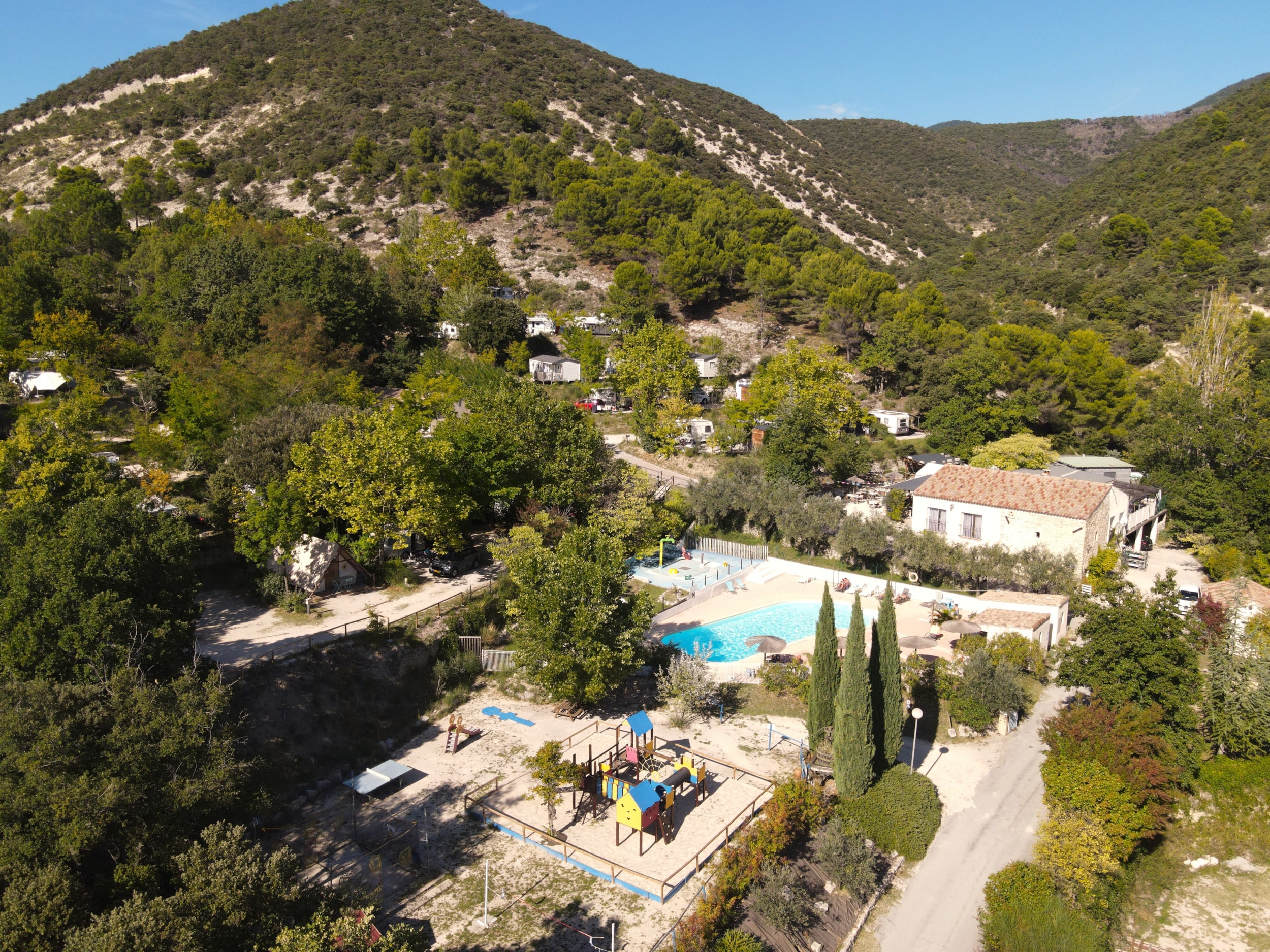 Camping Les Terrasses Provençales — Photo 1