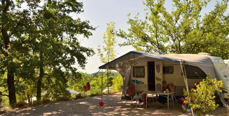 Emplacement "Confort" + Électricité