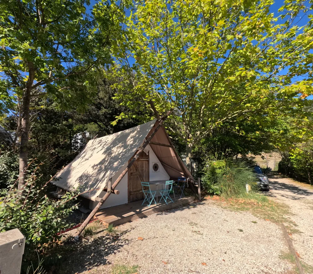 Mietunterkunft - Trapperzelt Aventure - 1 Zimmer - image n°2 - Camping Les Terrasses Provençales