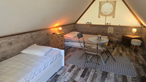 Accommodation - Tente Trappeur Aventure - 1 Room - image n°3 - Camping Les Terrasses Provençales