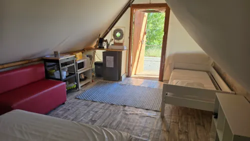 Accommodation - Tente Trappeur Aventure - 1 Room - image n°6 - Camping Les Terrasses Provençales