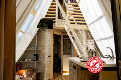 Luxury Lodge Tent With Jacuzzi