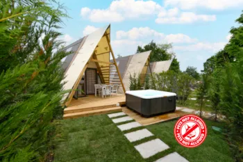 Mietunterkunft - Luxury Lodge Zelt Mit Jacuzzi - Camping Villaggio Europa Silvella